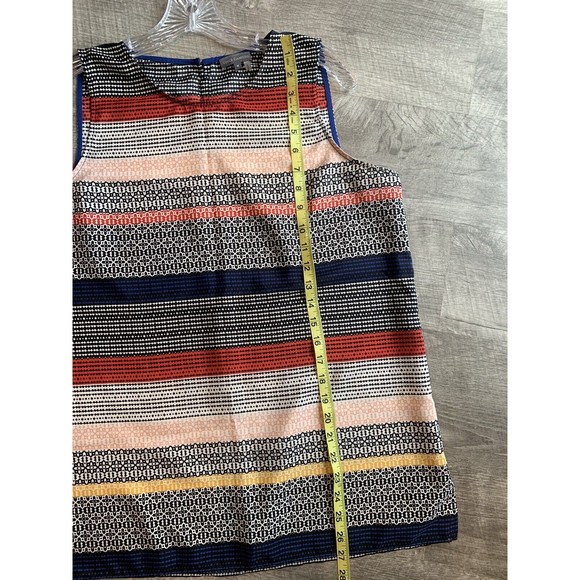 Vince Camuto Geometric Pattern Sleeveless Tunic Blouse Size Medium - Picture 10 of 13